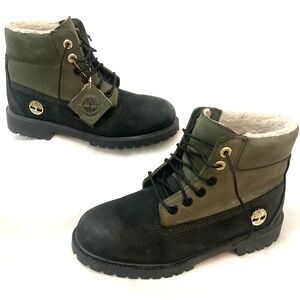 Timberland Lace Up Grunge Combat Waterproof Boot big  boys sz 6.5/ women sz 8
